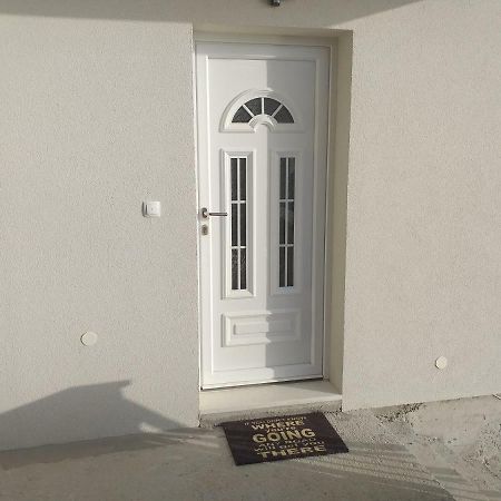 Apartment Zaklopatica Lastovo ภายนอก รูปภาพ