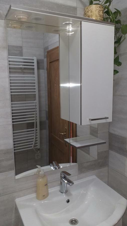 Apartment Zaklopatica Lastovo ภายนอก รูปภาพ
