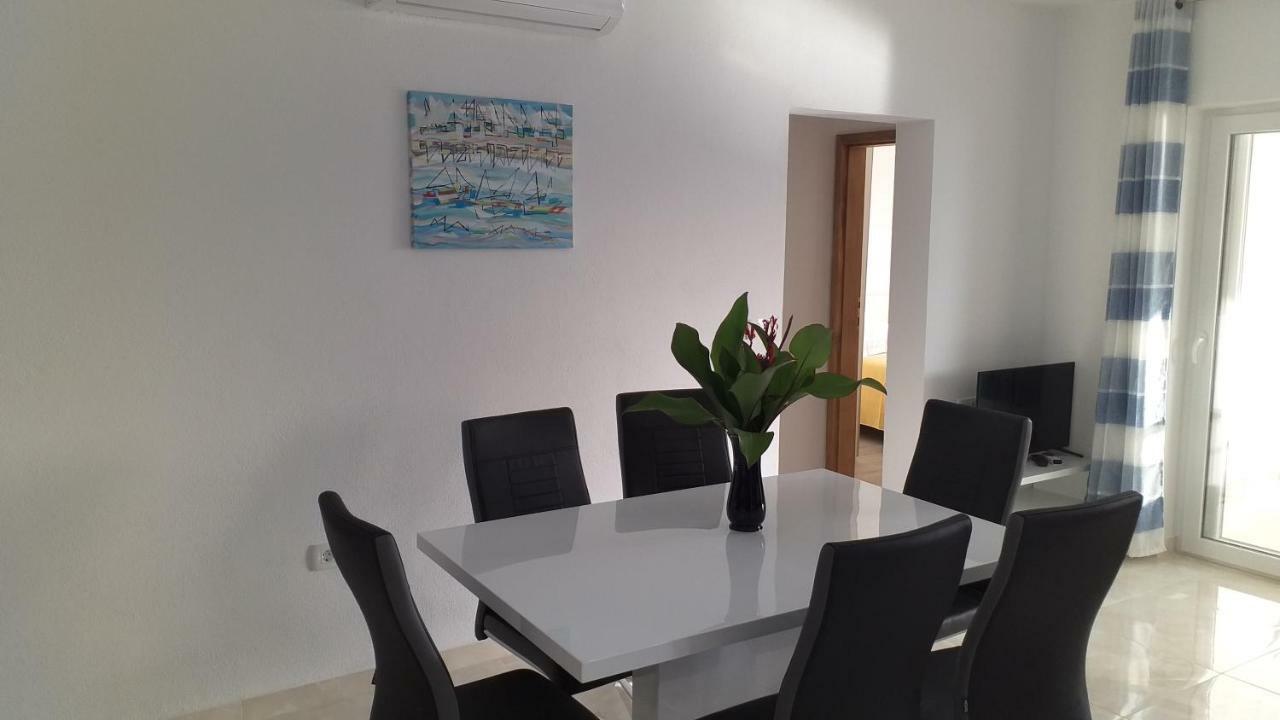 Apartment Zaklopatica Lastovo ภายนอก รูปภาพ